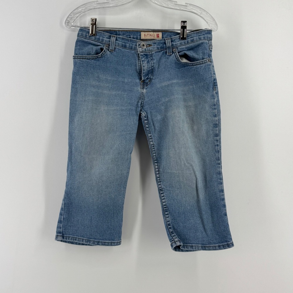 Buffalo David Bitton Betty Denim Capris Medium Wash Blue Size 28 Cropped Jeans